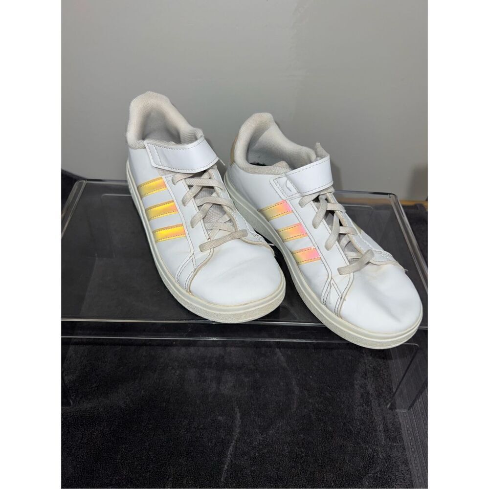 Adidas Girls GRAND COURT White Holographic Iridescent Shoes Jo Jo (3Y)